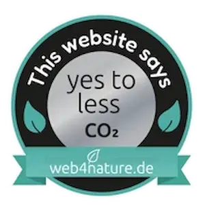 the badge shows the headline "this website says" along the edge of a black ring. the inside shows a grey circle with the rest of the sentence "yes to less co2" and a banderole along the bottom in blue shows the website "web4nature.de"